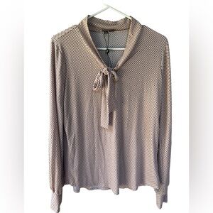 Adrianna Papell blouse. Pink w/ black polka dots. Size M. NWT
